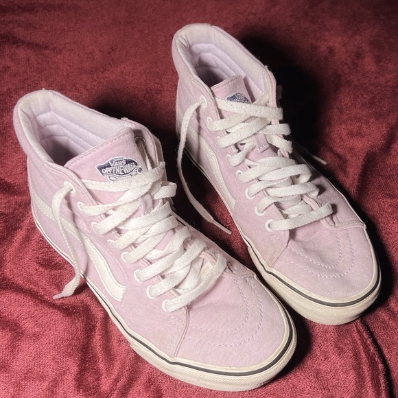 lavender vans high top sneakers - 7.5 bought them thinking they were 8’s women’s - Picture 2 of 4